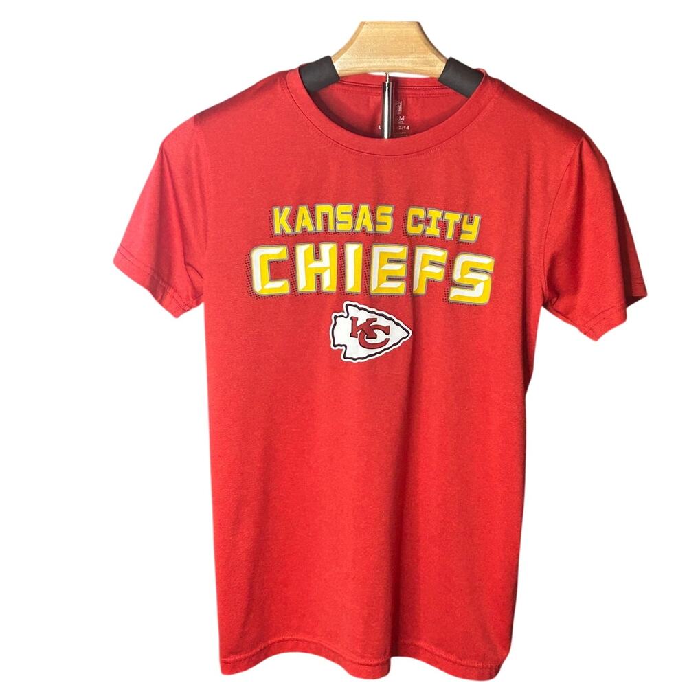 NFL Team Apparel Kansas City Chiefs red tshirt w/yellow arrowhead boys
